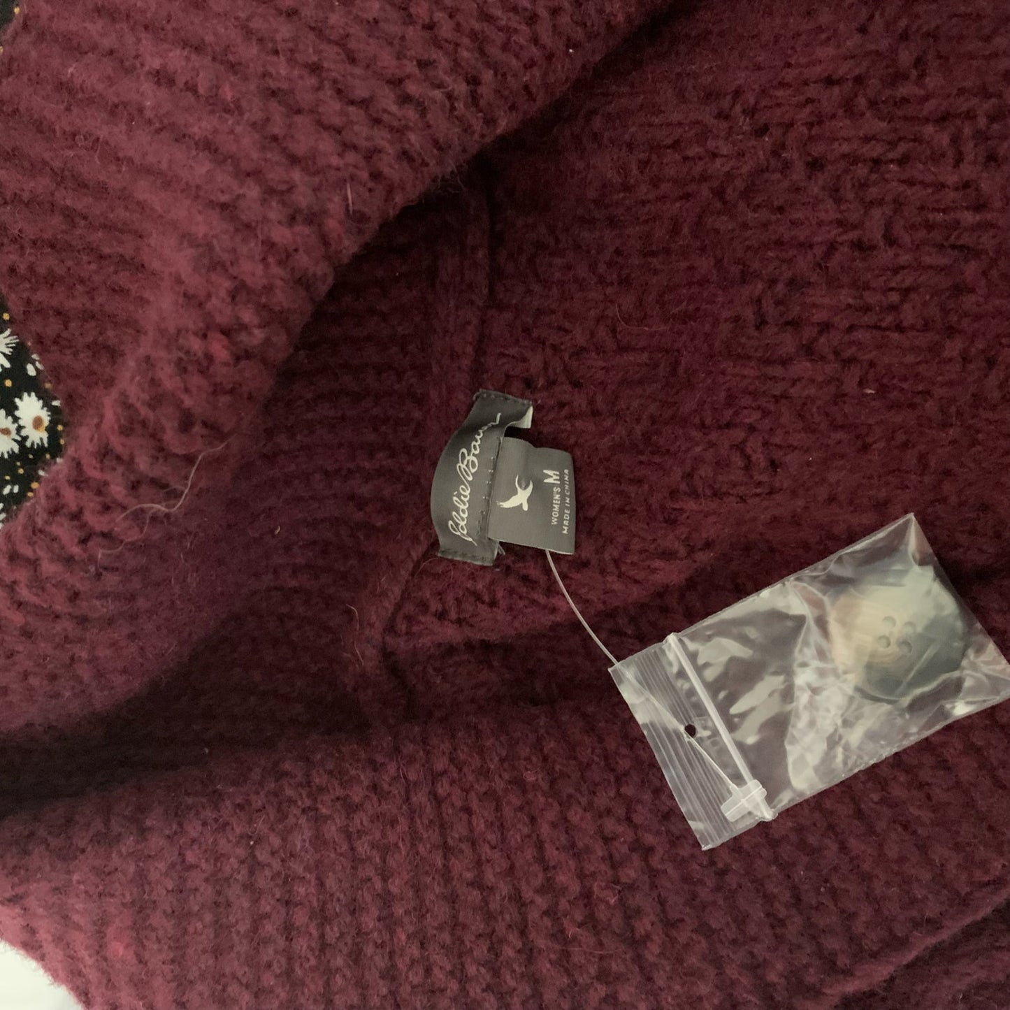 Eddie Bauer Size M Womens Plum Purple Shawl Collar Cardigan Cable Knit Lambswool