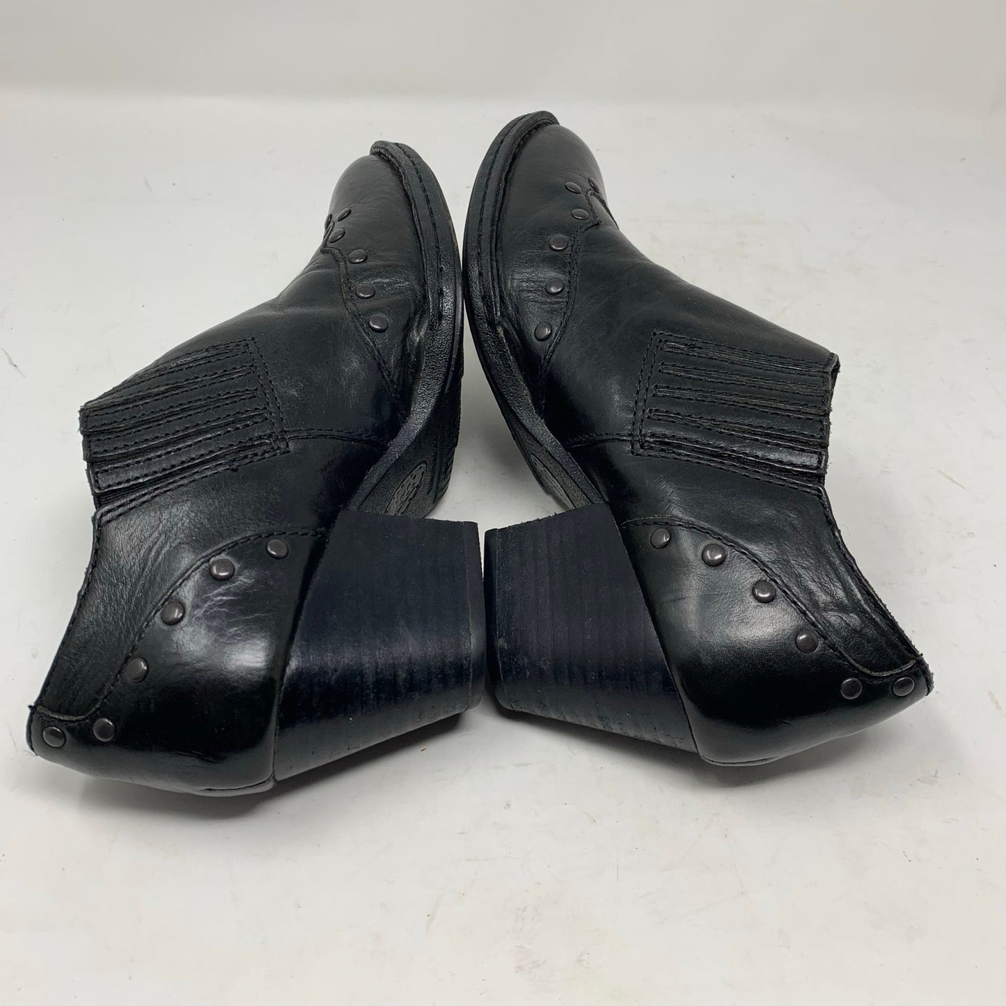 Born Tour Size 7 Black Leather Studded Western Wingtip Ankle Boots Booties
