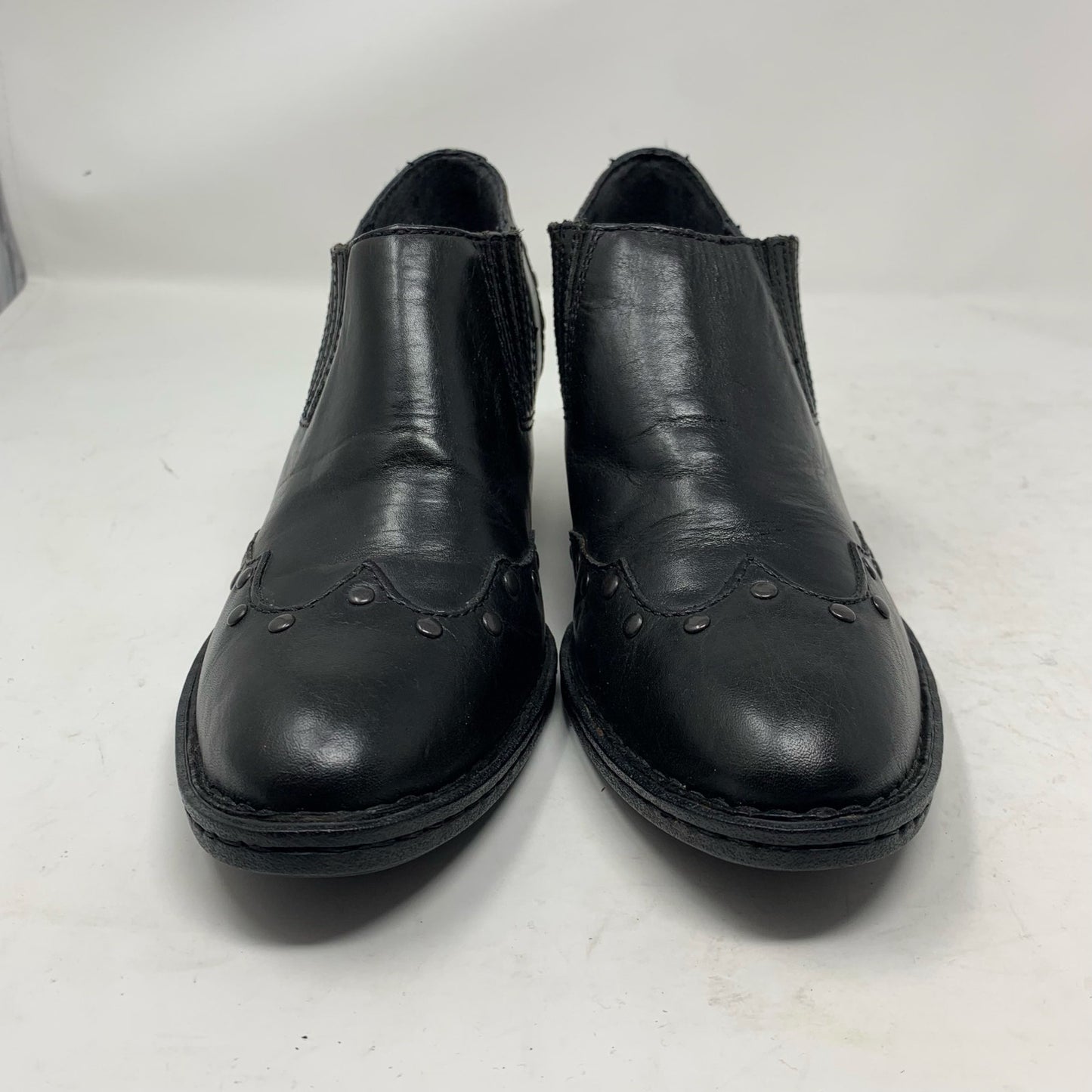 Born Tour Size 7 Black Leather Studded Western Wingtip Ankle Boots Booties