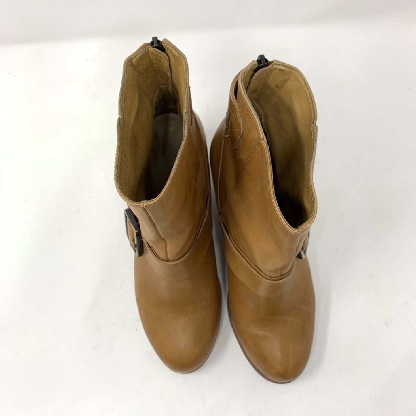 ARRICCI Tan Leather Wedge Heel Ankle Booties 7