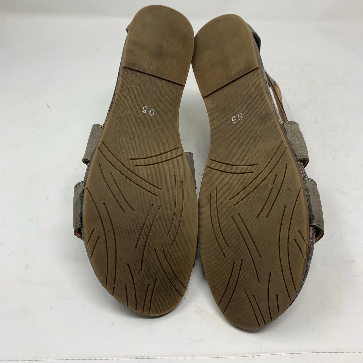 ROAN by Bed Stu Gray Tan Distressed Leather Gladiator Livi Sandal Grey Bone 9.5