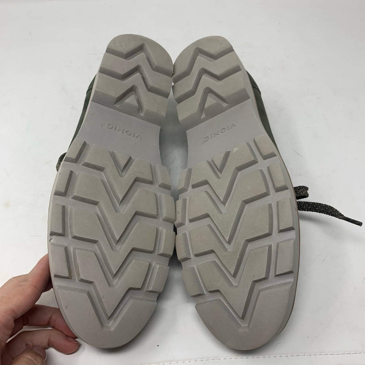 Vionic Teagan Olive Green Suede Loafer Chunky Lug Sole Shoes Oxford Size 9.5