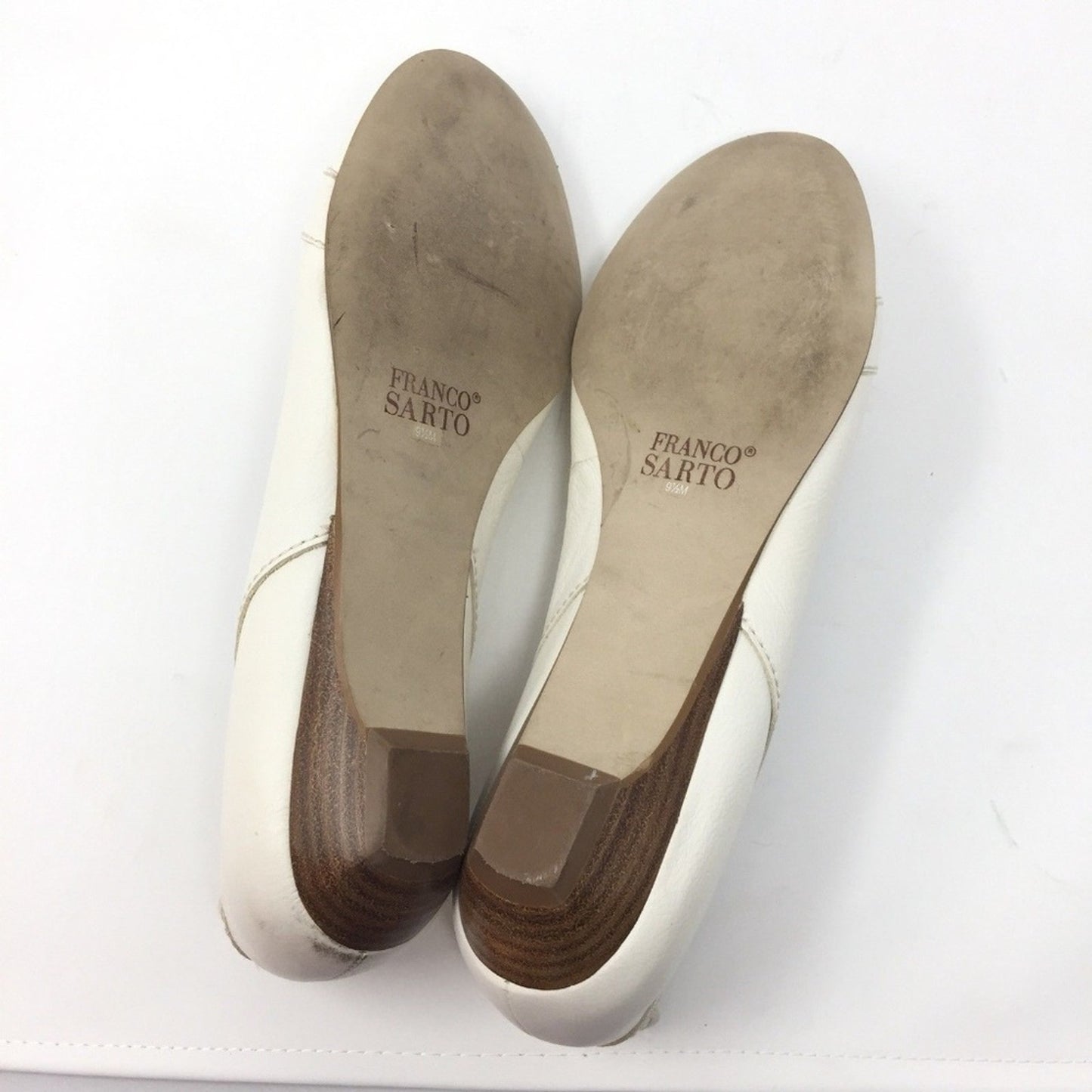 Franco Sarto Flats Size 9.5 Cream Leather Buckle Detail Cutout Low Heel Career