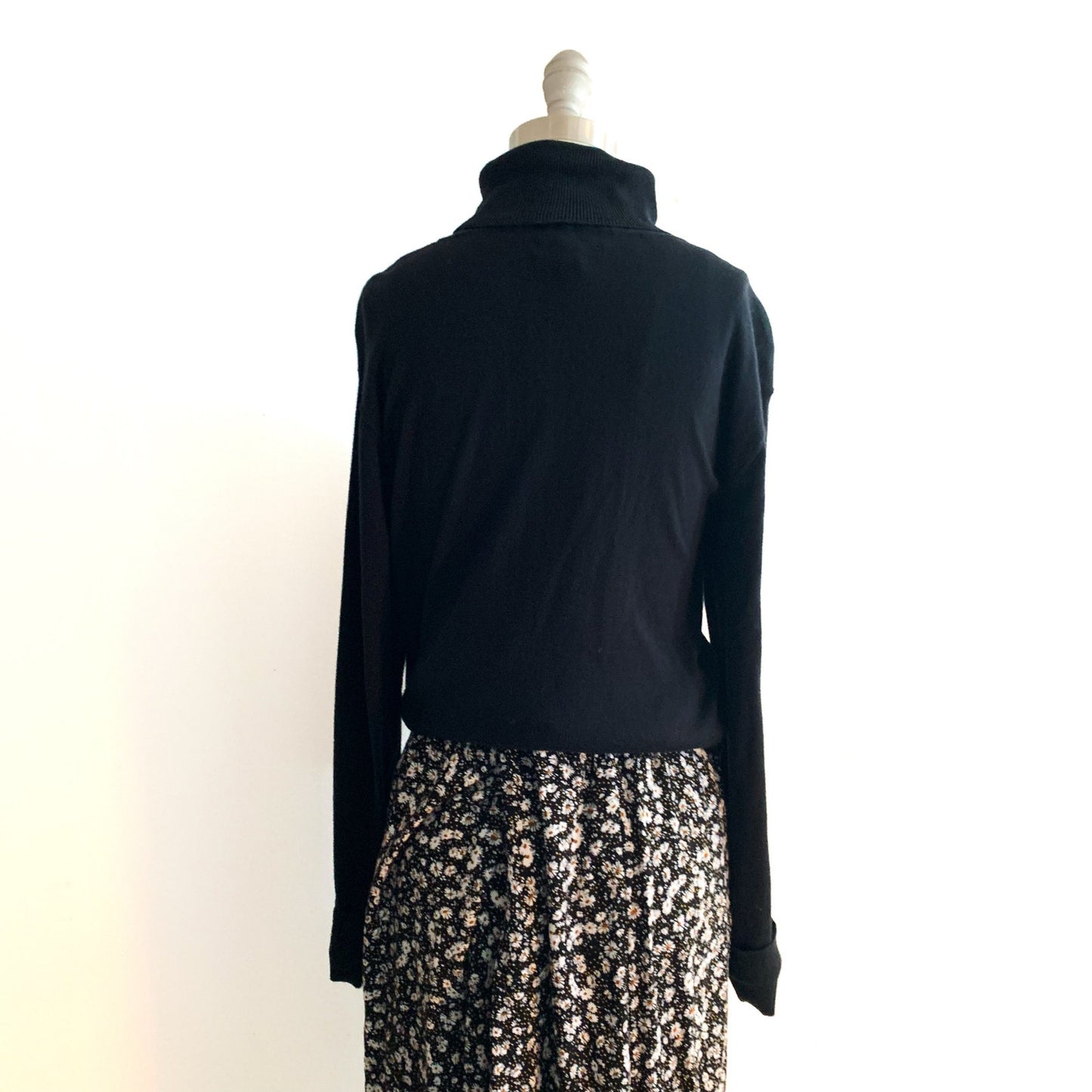 Chaps Size XL Black 100% Cotton Turtleneck Long Sleeve Top Lightweight Sweater