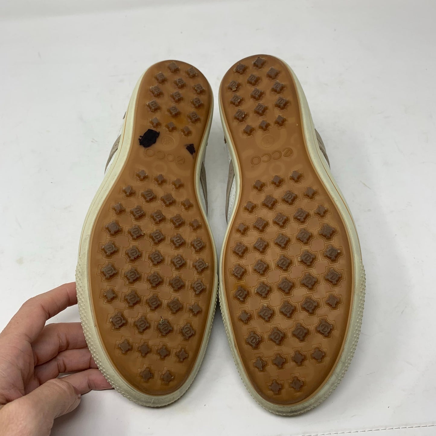 Ecco Hydromax Spikeless Golf Shoes Oxford Wingtip 7.5 EU 38 Tan White Leather