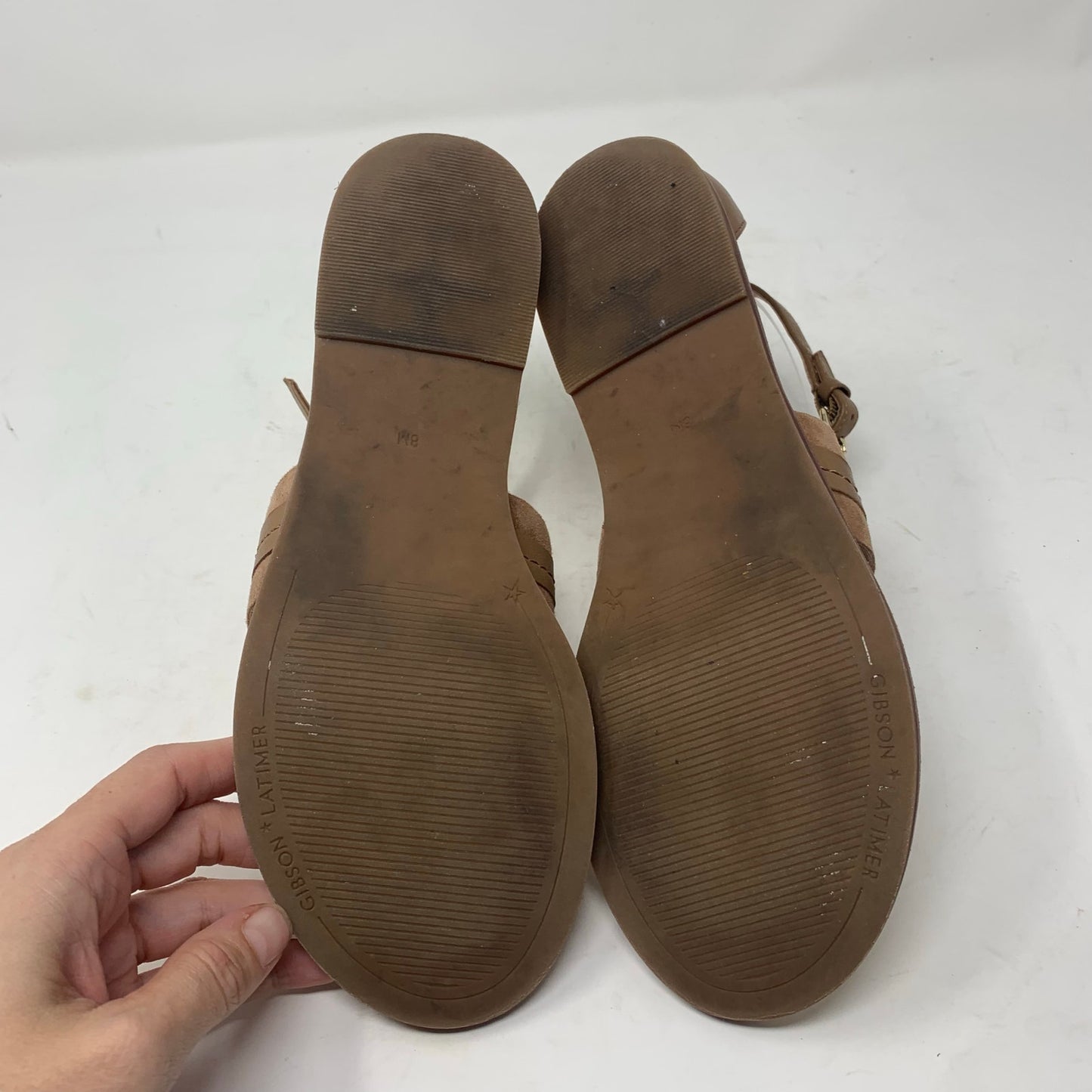 Gibson Latimer Jaylee Circle Ornament Sandal Size 8 Tan Sheep Leather Gold Ring