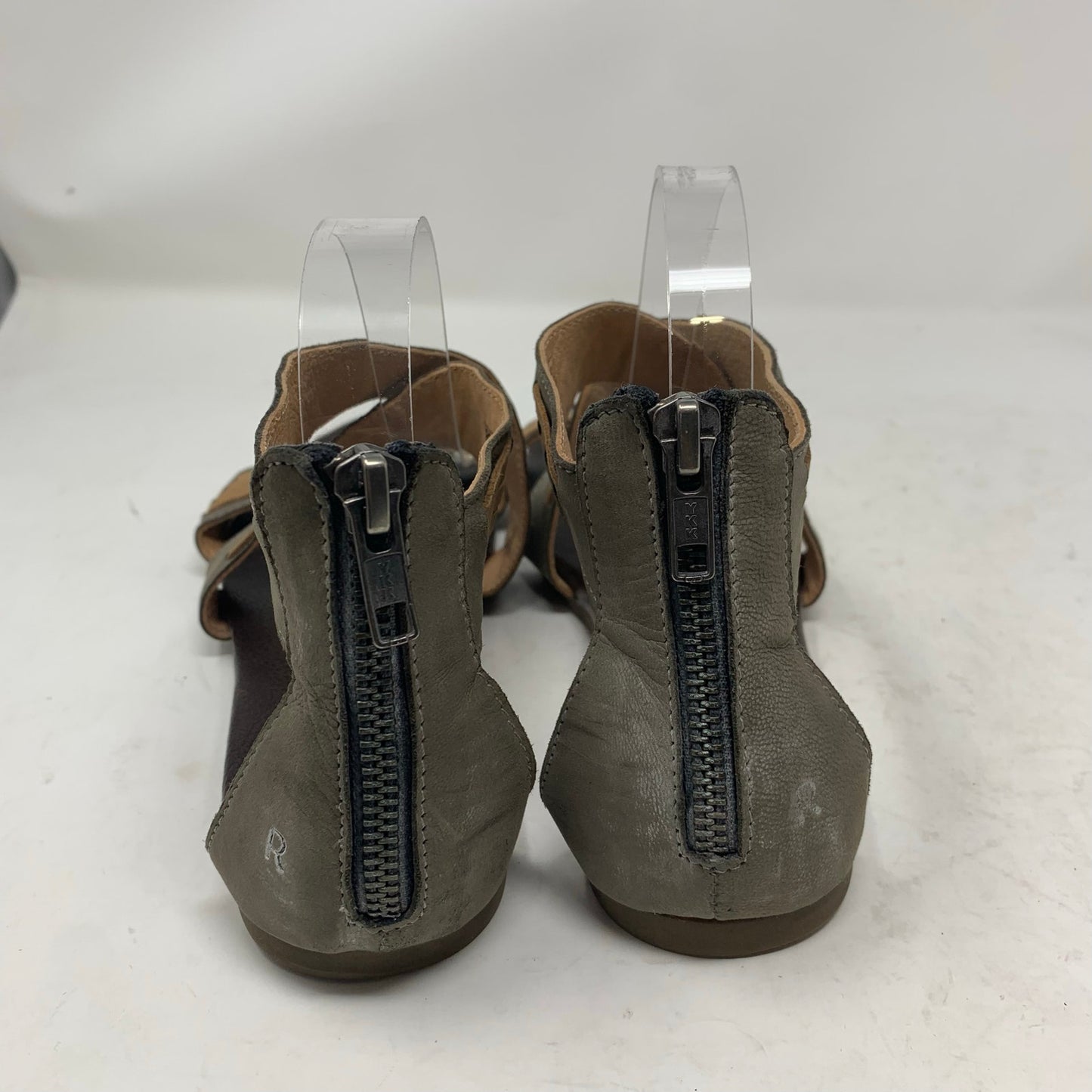 ROAN by Bed Stu Gray Tan Distressed Leather Gladiator Livi Sandal Grey Bone 9.5