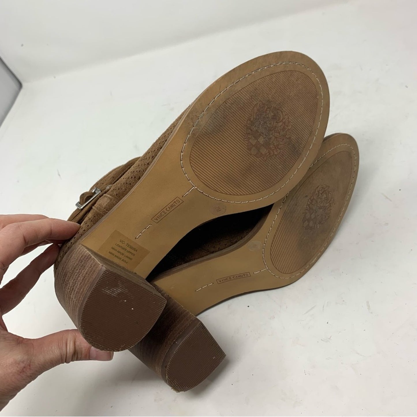 Vince Camuto Temira Ankle Boots Block Heel Peep Toe Brown Suede Leather Size 7