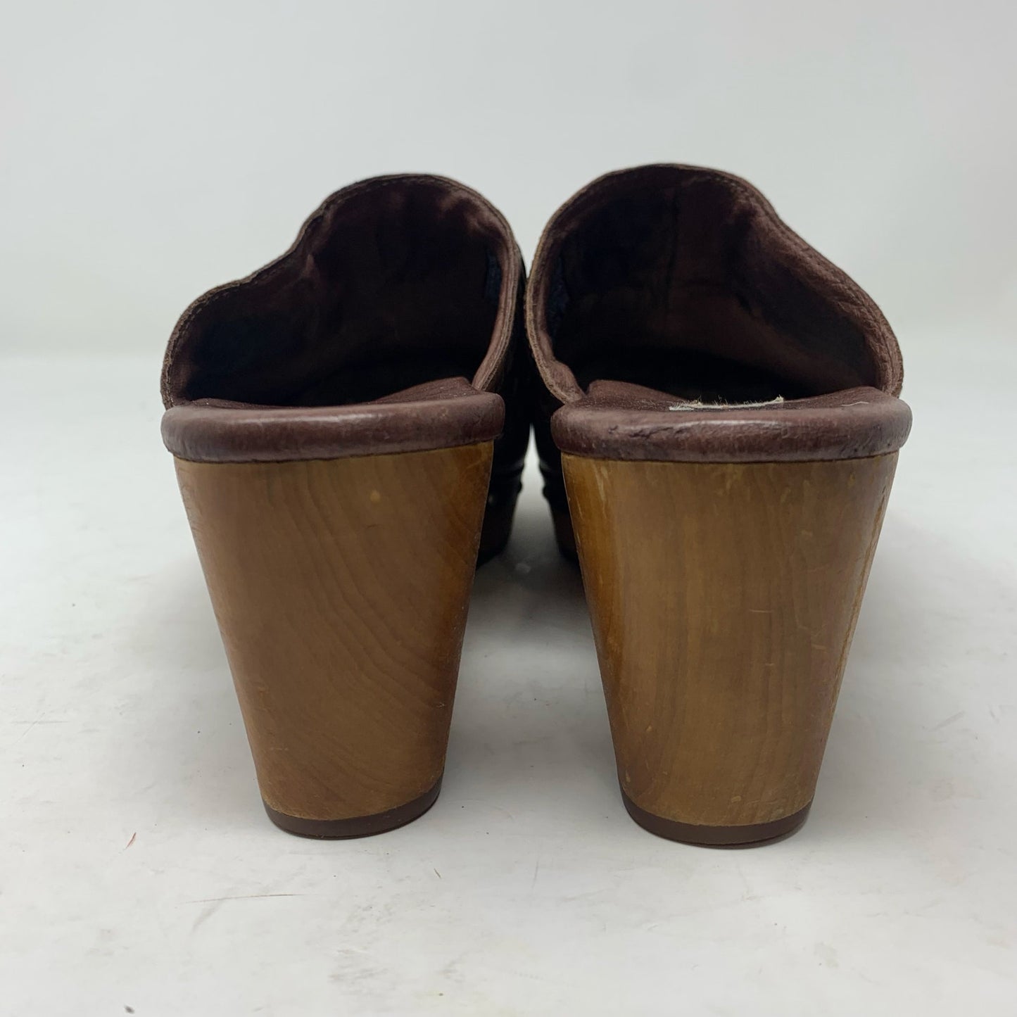 UGG Australia Vivica Brown Leather Clogs Mules Chunky Wood Sole Woven Size 8