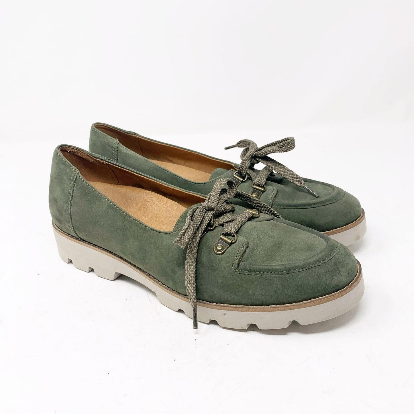 Vionic Teagan Olive Green Suede Loafer Chunky Lug Sole Shoes Oxford Size 9.5