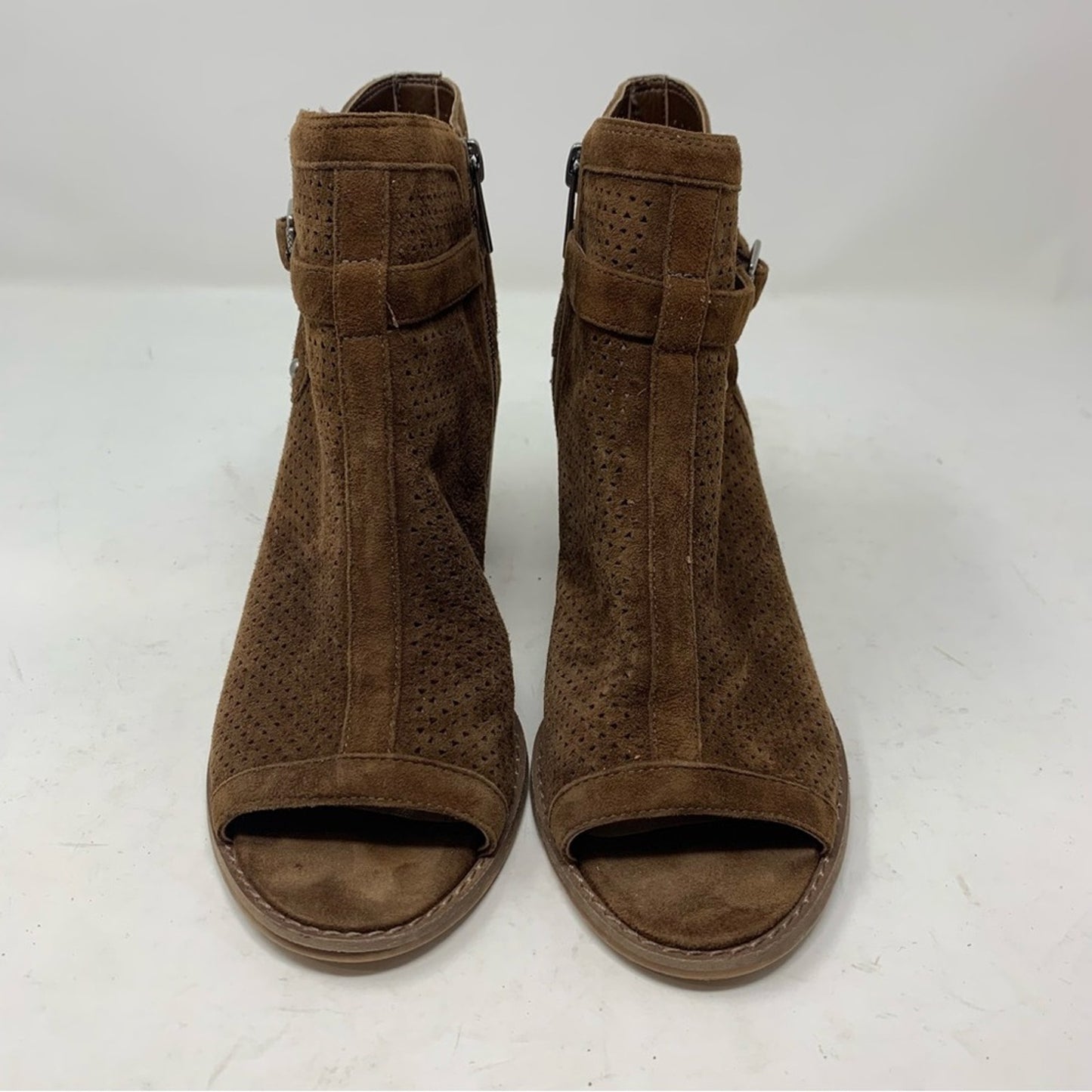 Vince Camuto Temira Ankle Boots Block Heel Peep Toe Brown Suede Leather Size 7