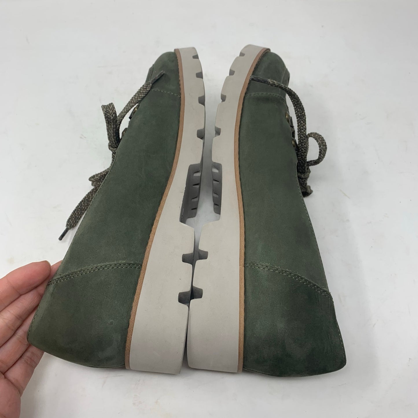 Vionic Teagan Olive Green Suede Loafer Chunky Lug Sole Shoes Oxford Size 9.5