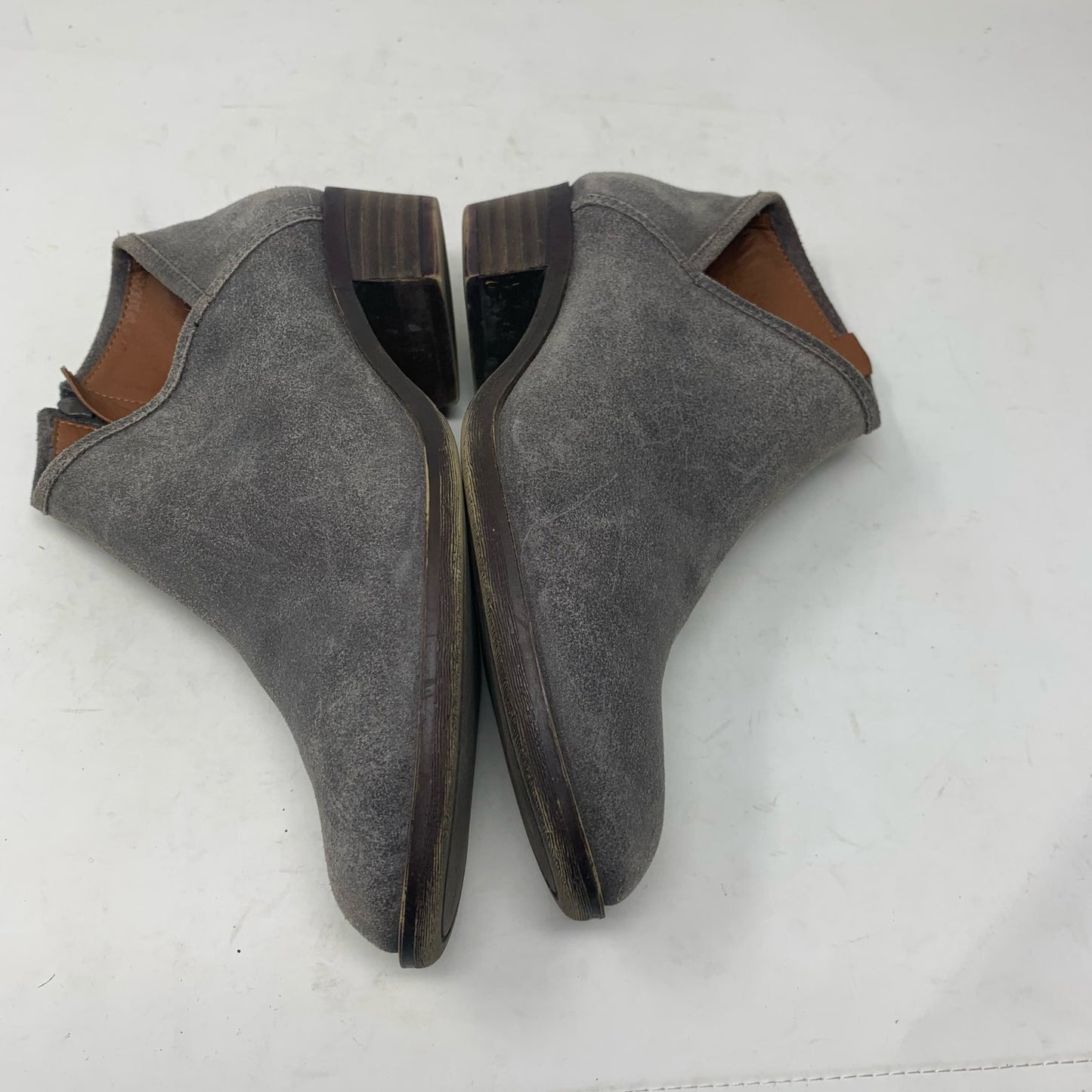 Lucky Brand Brekke Size 8 Grey Suede Ankle Boots Side Zip Asymmetrical Booties