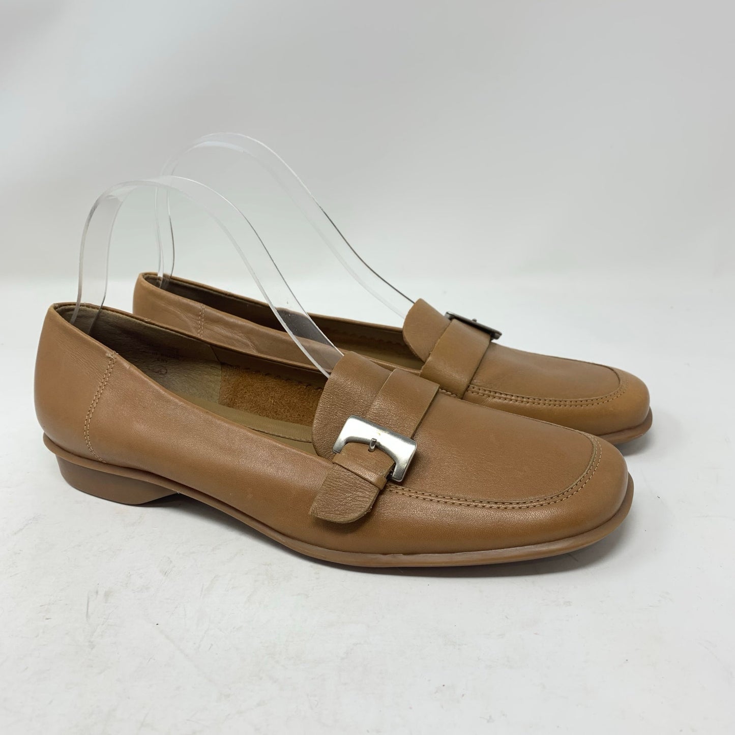 Enzo Angiolini Valery Tan Leather Loafers Classic Square Toe Flat Size 8.5