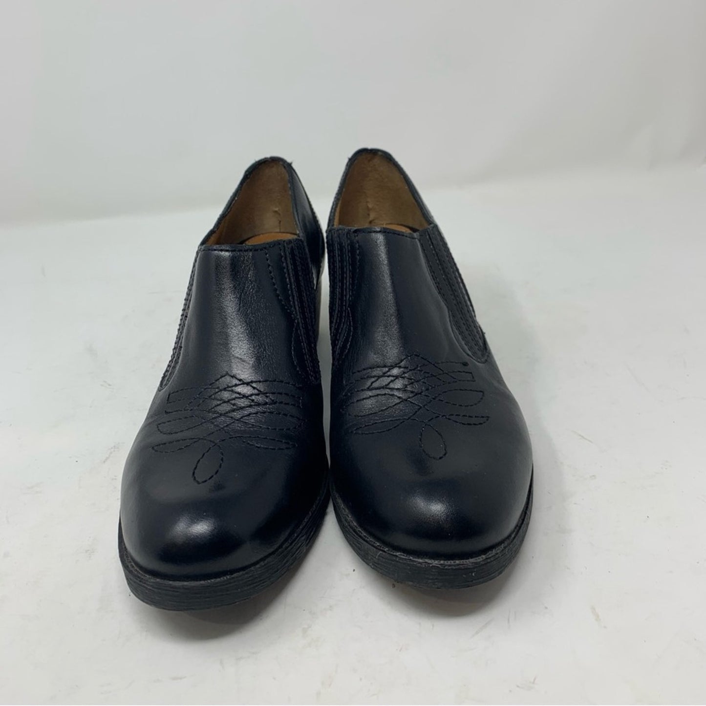 Nurture Shey Black Leather Western Ankle Boot Bootie Size 7.5 Elastic Gore