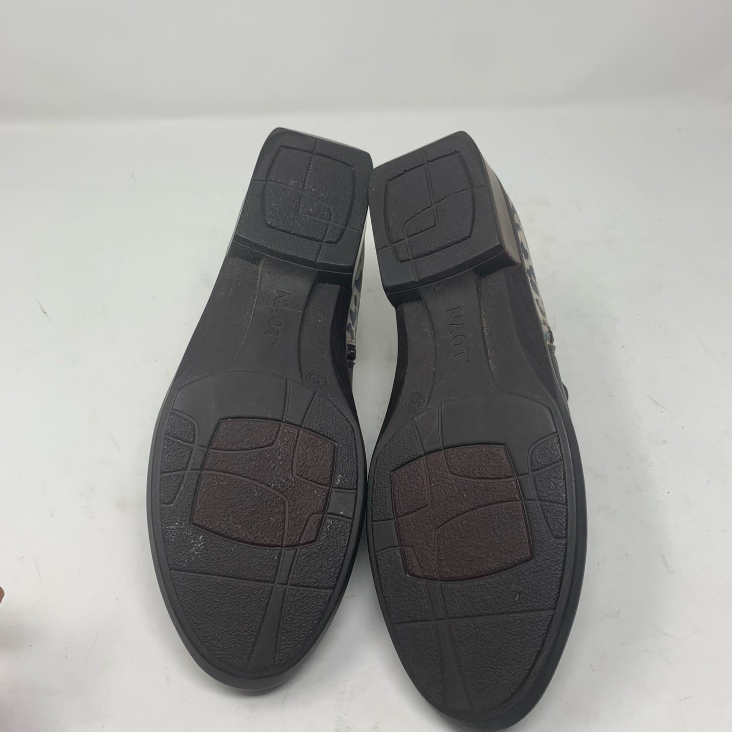 NAOT Helm Brown Leather Cheetah Animal Print Side Zip Ankle Boot Bootie Size 39