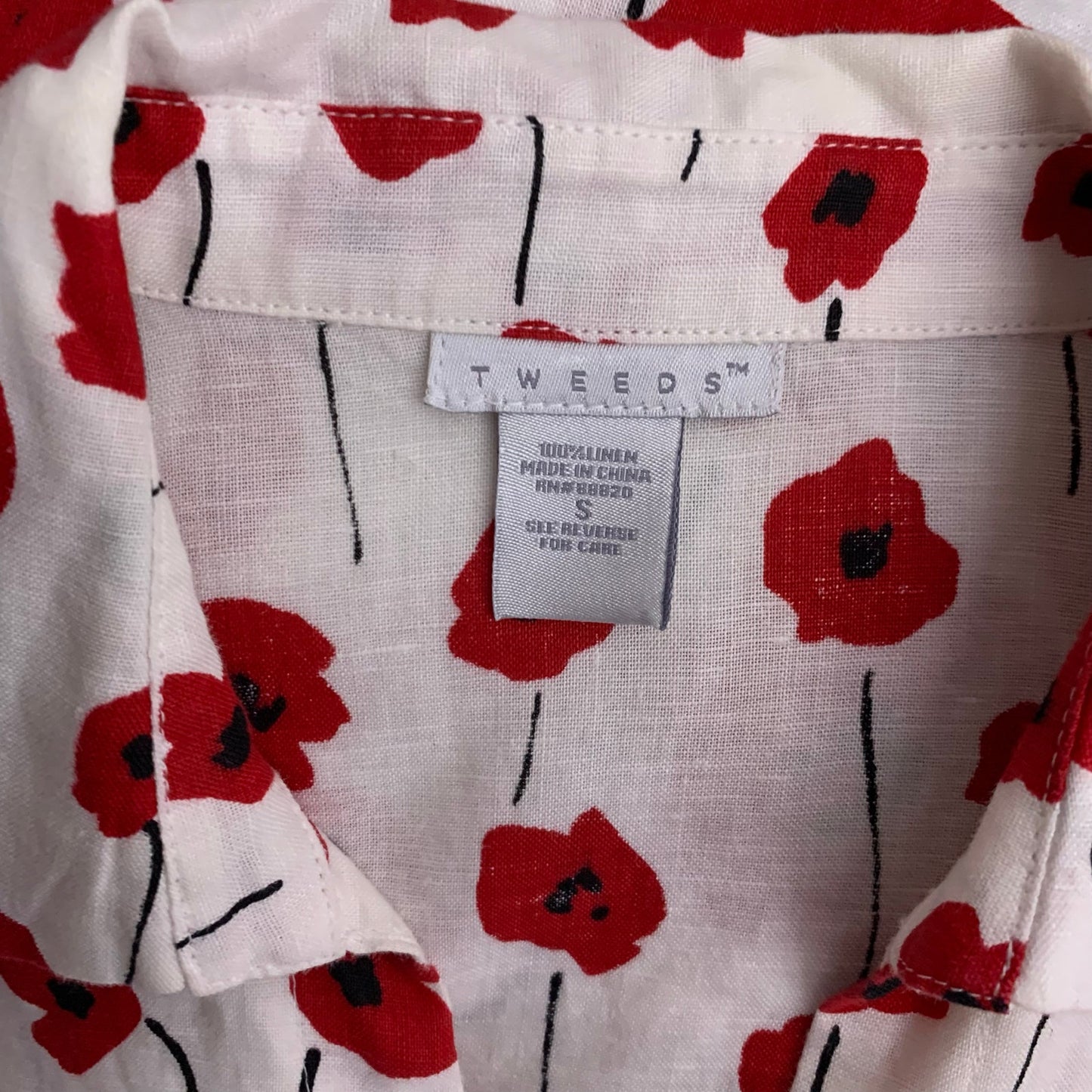 Tweeds Size S 100% Linen Red Black White Poppy Print Sleeveless Button Up Blouse
