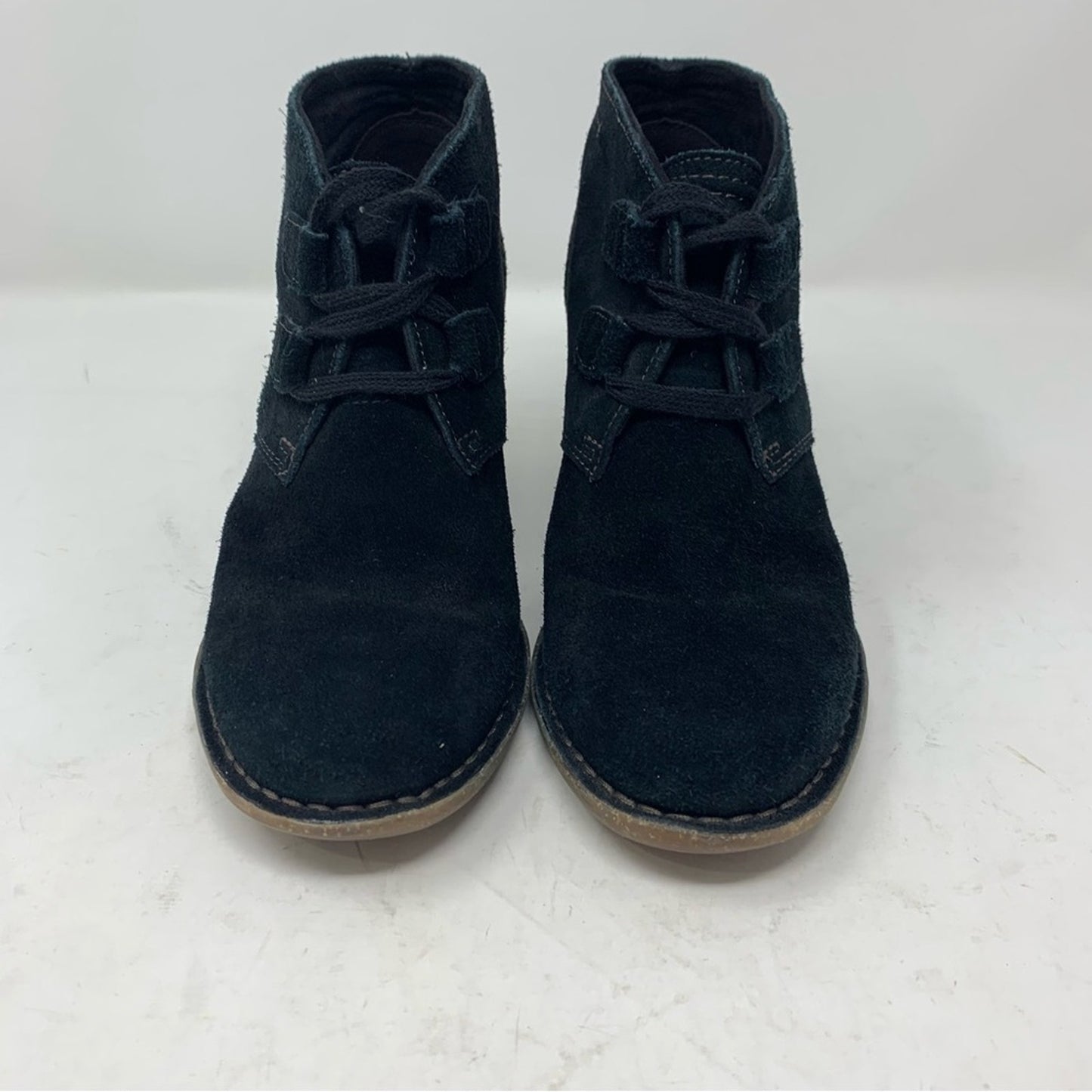 Clarks Artisan Carleta Lyon Black Nubuck Lace Up Ankle Boot Bootie 8 Chunky Heel