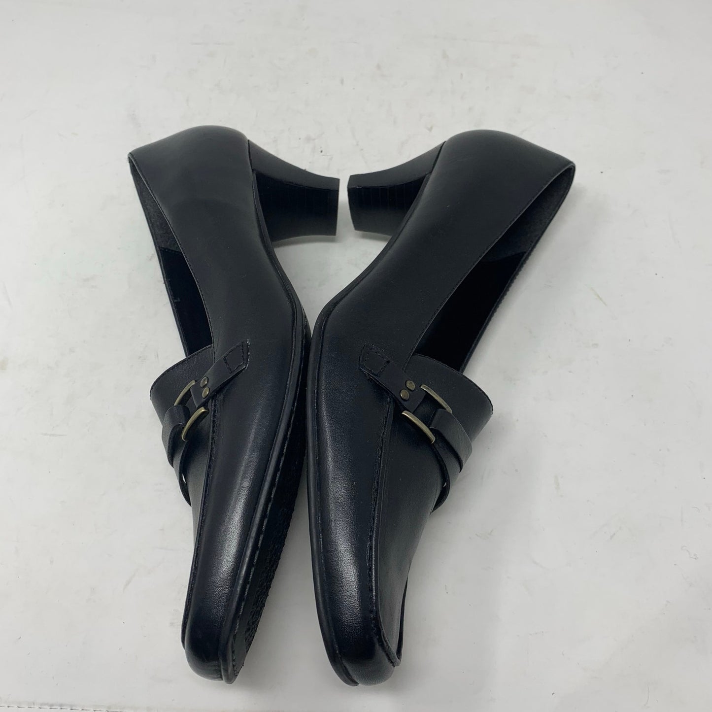 Naturalizer Black Leather Kitten Heel Pump Loafer Square Toe Y2K Size 8 Classic