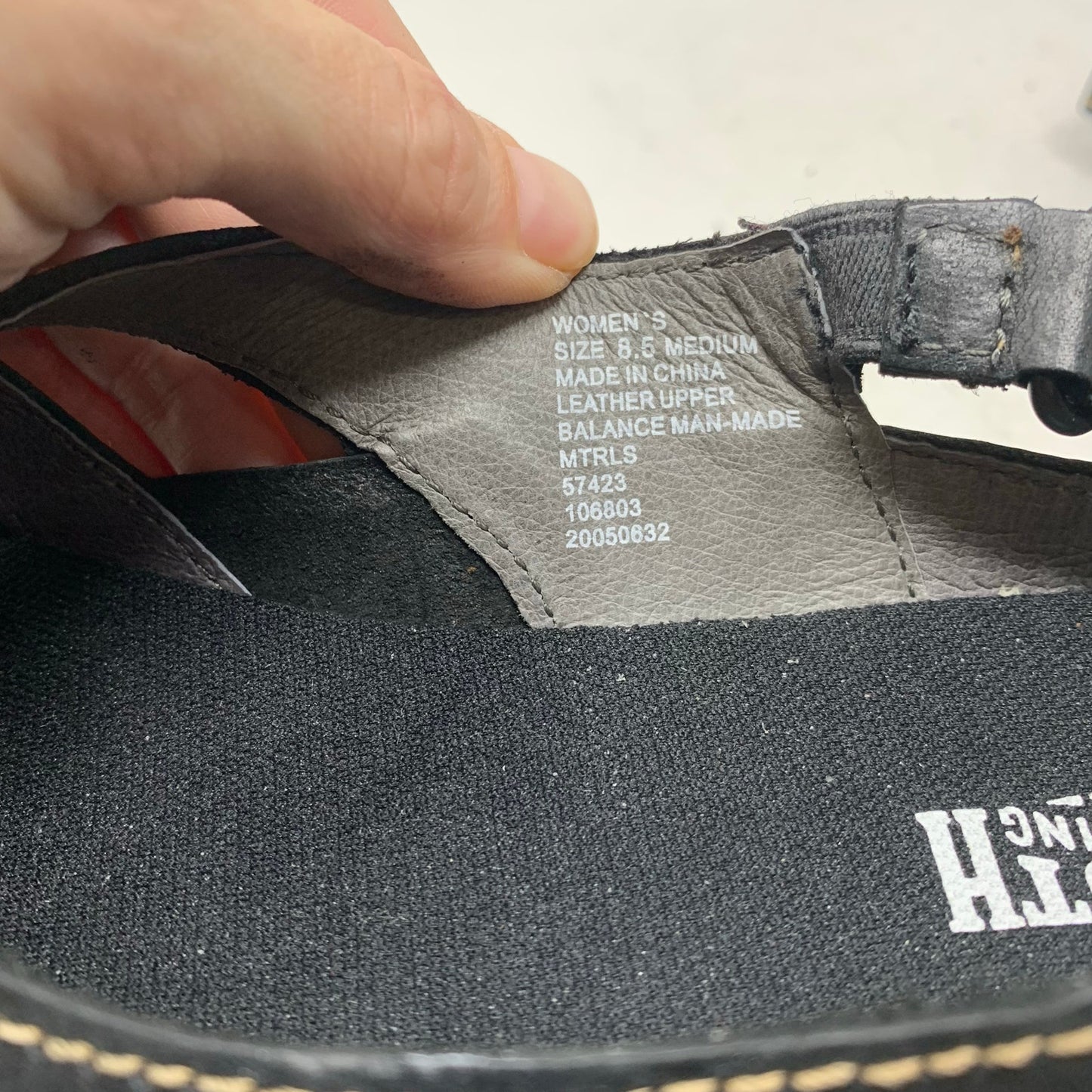 Duluth Trading Womens Size 8.5 Black Leather Slingback Casual Shoe Chunky Y2K Vibes