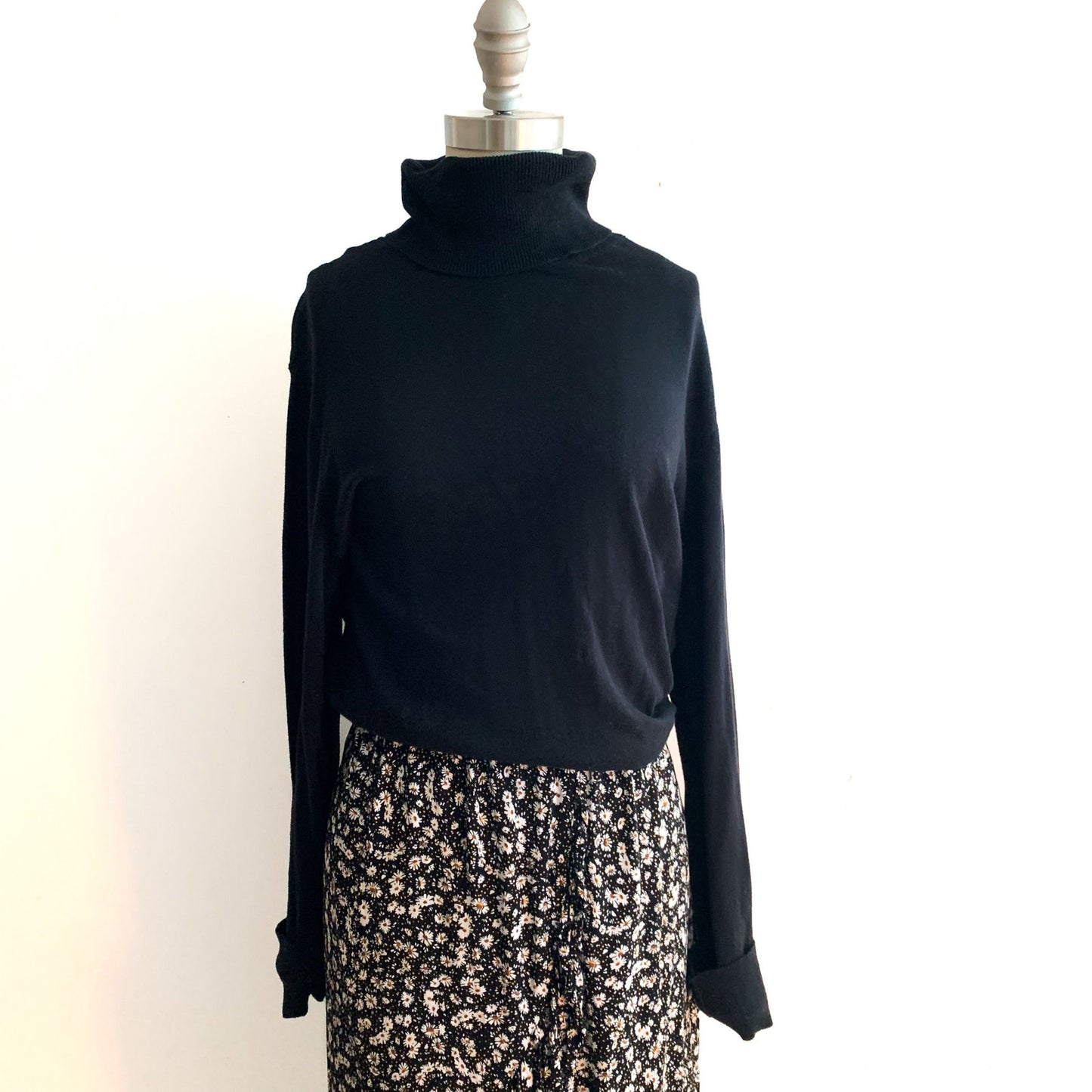 Chaps Size XL Black 100% Cotton Turtleneck Long Sleeve Top Lightweight Sweater