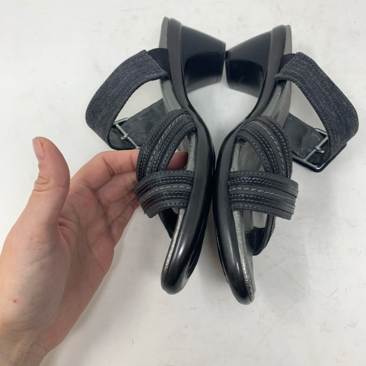 NAOT Marvel Black Leather Fabric Strappy Slide Sandal Mid Heel EU Size 39 Buckle