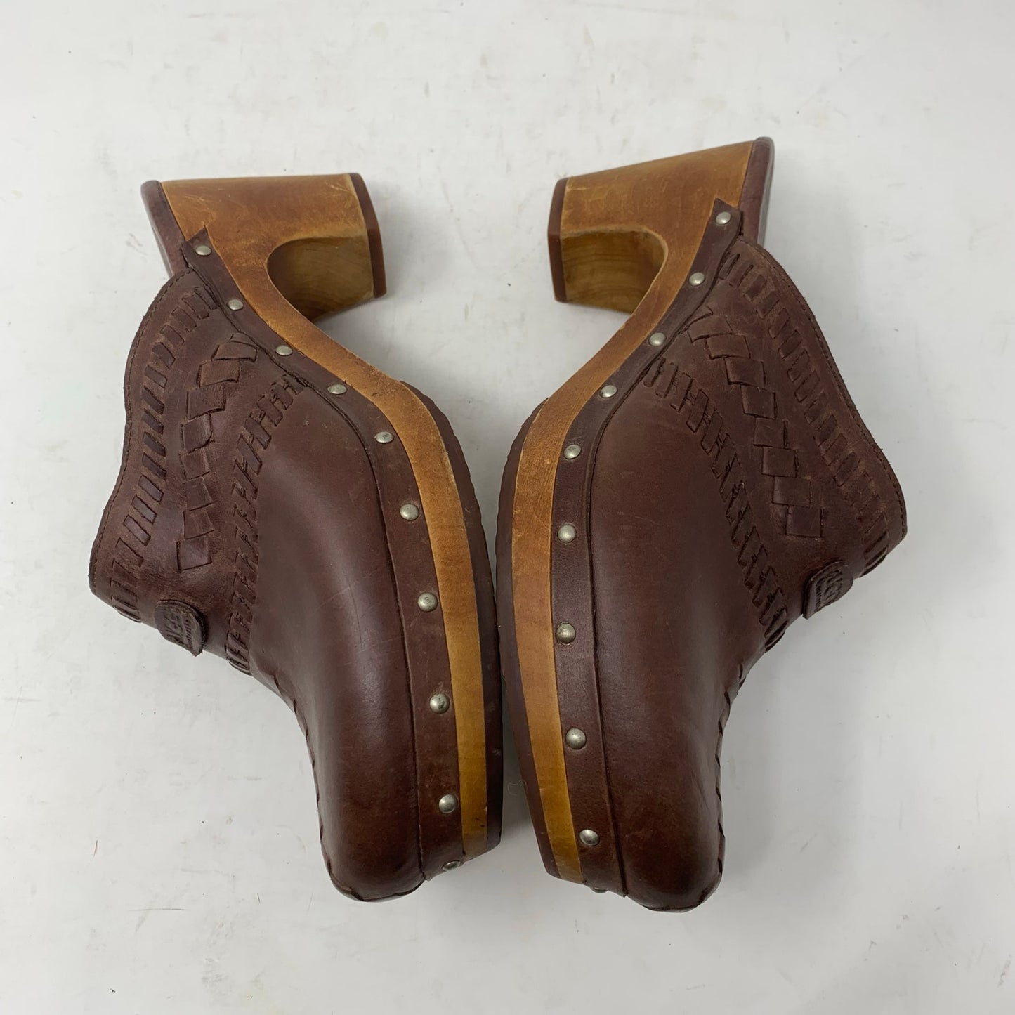 UGG Australia Vivica Brown Leather Clogs Mules Chunky Wood Sole Woven Size 8